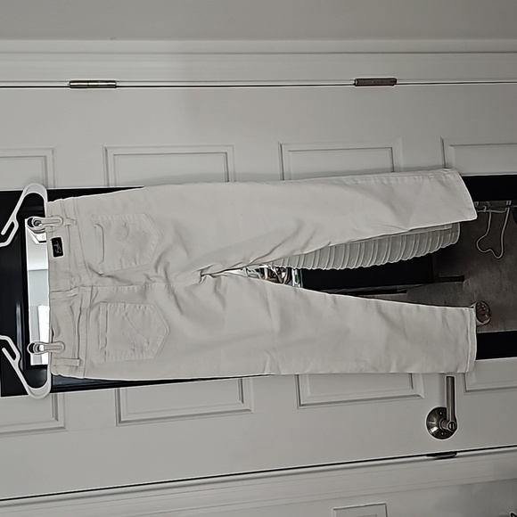 White Earl jeans - Picture 2 of 3